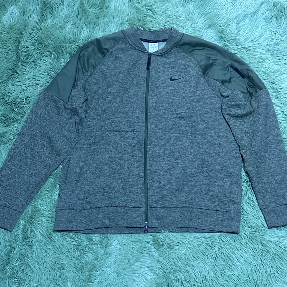 Nike Therma-FIT bomber jacket for men